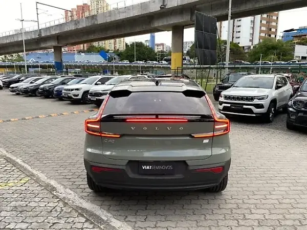 Volvo C40 Recharge - Imagem 4
