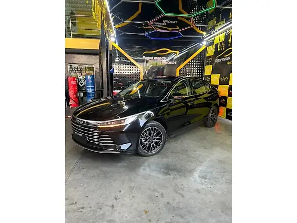 BYD King Dm-i - Imagem 1