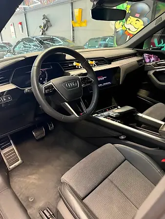 Audi Q8 E-tron Sportback - Imagem 2