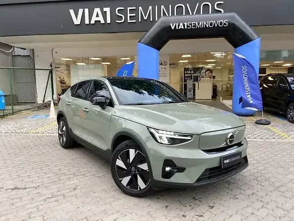 Volvo C40 Recharge - Imagem 1
