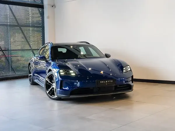 Porsche Taycan - Imagem 1