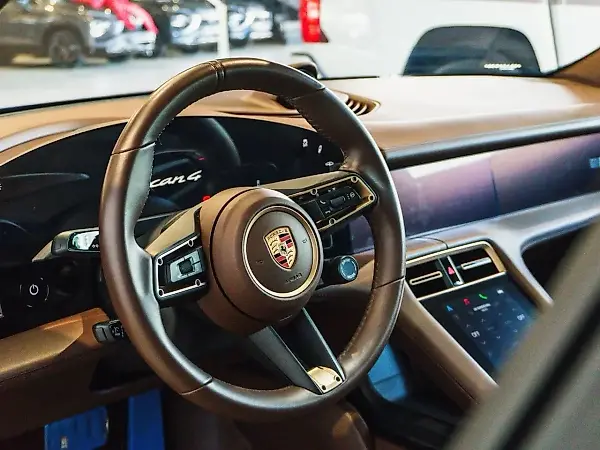 Porsche Taycan - Imagem 5