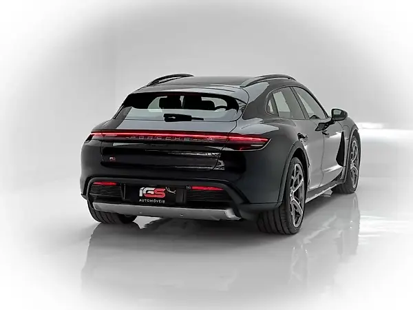 Porsche Taycan - Imagem 4