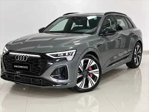 Audi Q8 E-tron - Imagem 1