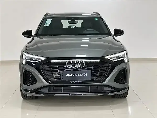Audi Q8 E-tron - Imagem 2