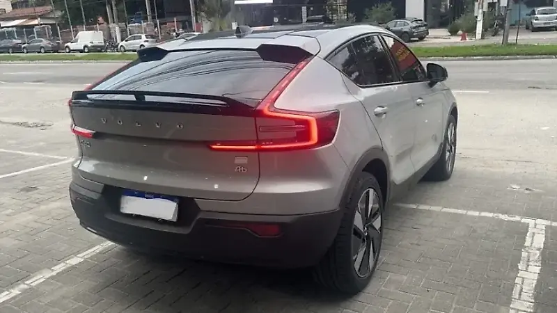 Volvo C40 Recharge - Imagem 2