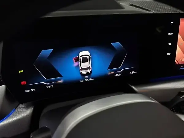 BMW IX1 - Imagem 5