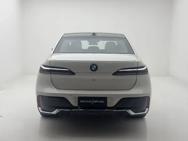 BMW I7 - Imagem 4