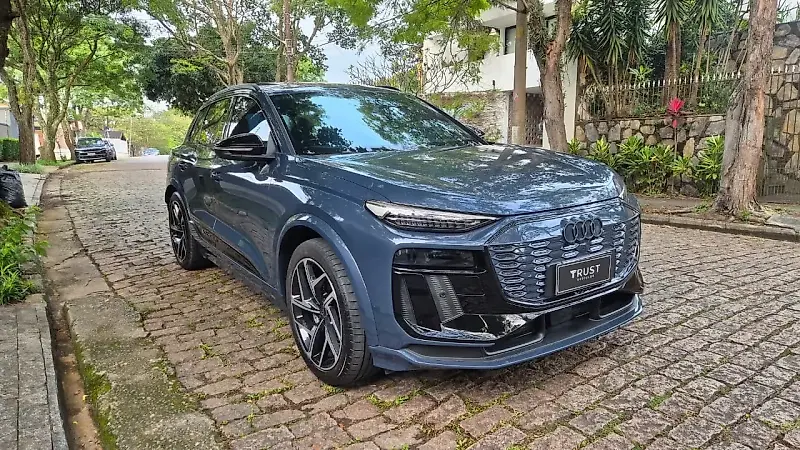 Audi Q6 E-tron - Imagem 1