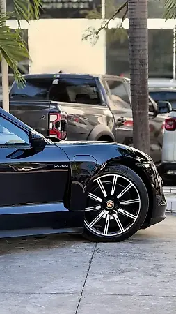 Porsche Taycan - Imagem 3