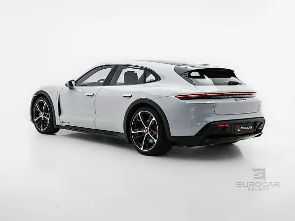 Porsche Taycan - Imagem 4