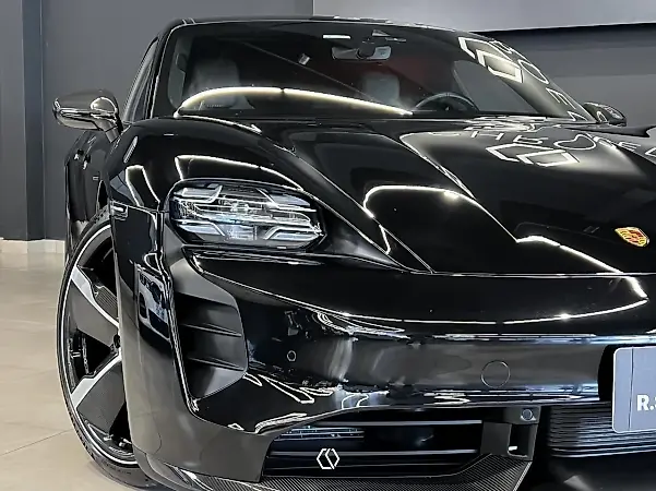 Porsche Taycan - Imagem 4