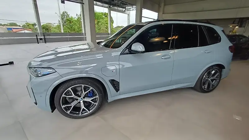 BMW X5 Xdrive50e - Imagem 1