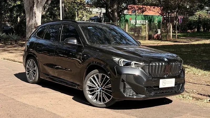 BMW IX1 - Imagem 3