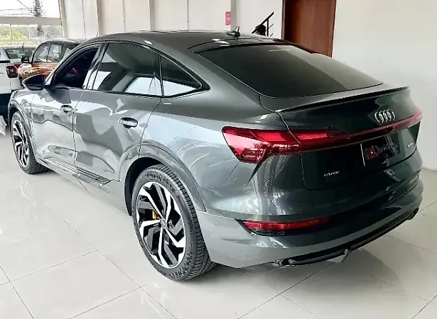 Audi E-tron Sportback - Imagem 4