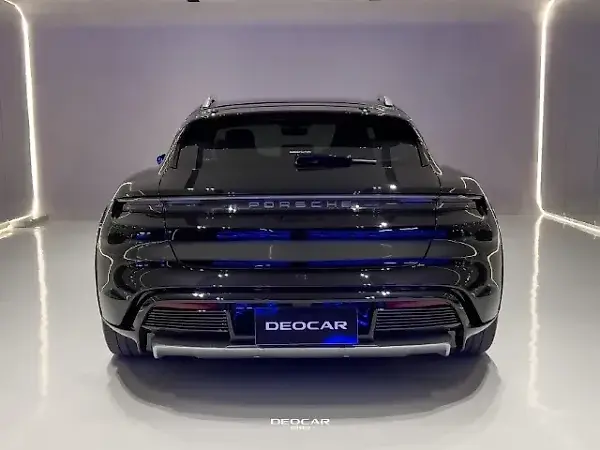 Porsche Taycan - Imagem 5