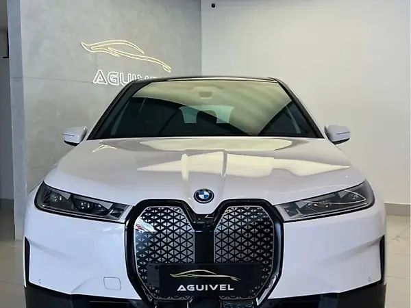 BMW IX2 - Imagem 2