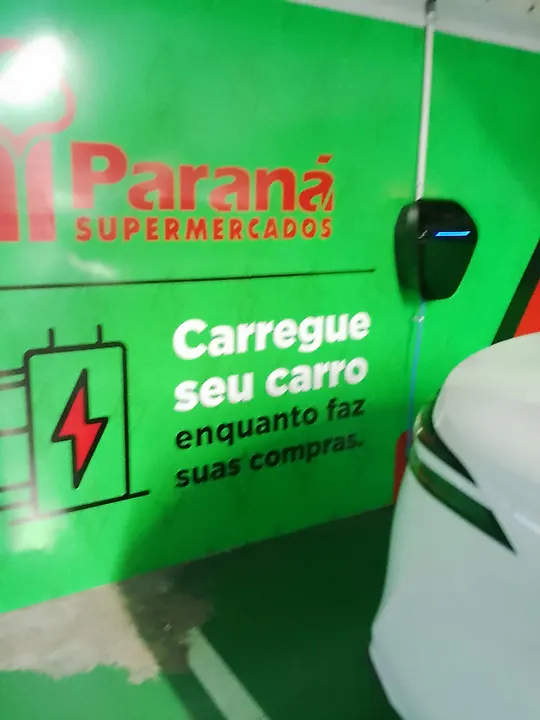Foto 2 da estação Paraná Supermercados