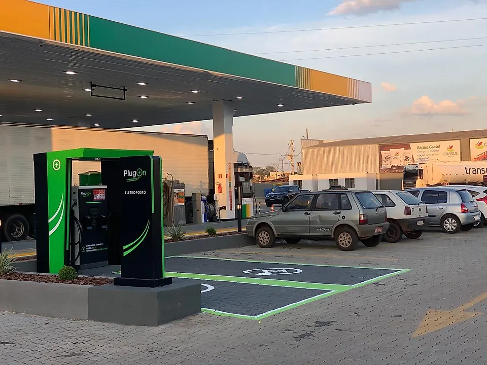 Foto 1 da estação Posto Coasul II - Plugon - 80 kW