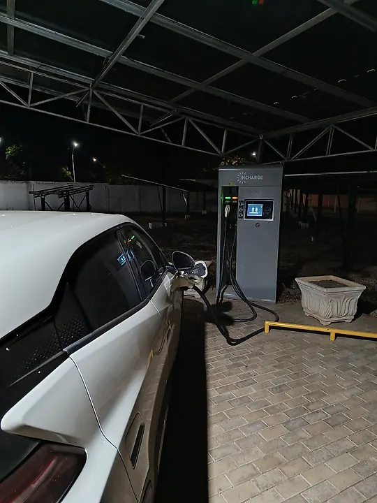 Foto 2 da estação JBA Energia Solar e Carros Elétricos